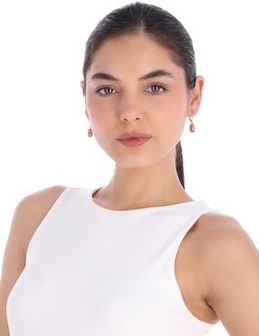 Aretes de óvalo Anne Klein con acabado pavé