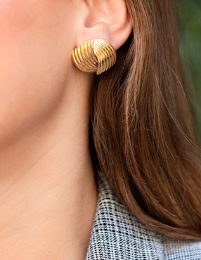 Aretes Aurela 18K con acabado chapa de oro