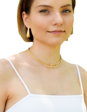 Aretes Universal Aurela 18K Classic Collection con acabado chapa de oro