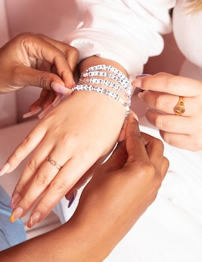 Pulsera Little Words Project Besties con acabado chapa de oro