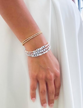 Brazalete Little Words Project con acabado chapa de oro