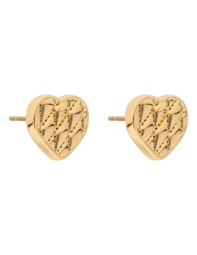 Aretes de corazón Coach con acabado brillante