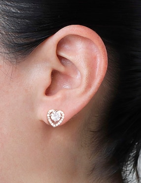 Broqueles de corazón Westies con acabado pavé cristal