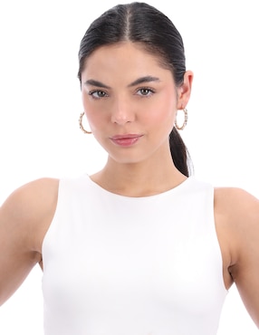 Arracadas Nine West Tunnels con acabado pavé zirconia
