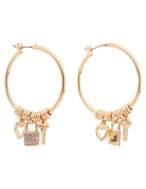 Arracadas Nine West Love Charms con acabado brillante