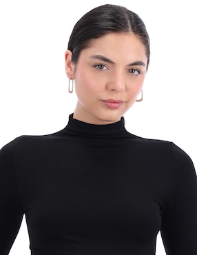 Set de aretes rectangulares Nine West con acabado brillante