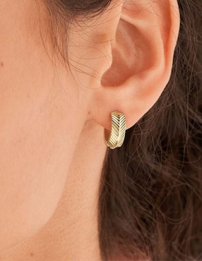 Arracadas Fossil Harlow con acabado brillante
