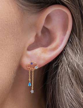 Aretes largos de nube Girls Crew Reigning Clouds 18 k con acabado chapa de oro zirconia cúbica