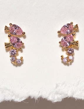 Aretes cortos de caballito de mar Girls Crew Animals 18 K con acabado chapa de oro zirconia cúbica