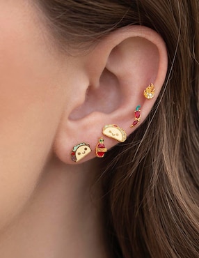 Aretes cortos de chile Girls Crew Food 18 K con acabado chapa de oro zirconia cúbica