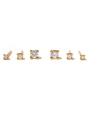Aretes huggies Girls Crew Classic Radiance 18 k con acabado chapa de oro zirconia cúbica