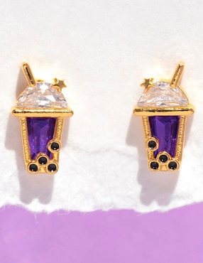 Aretes cortos de boba Girls Crew Food 18 K con acabado chapa de oro zirconia cúbica