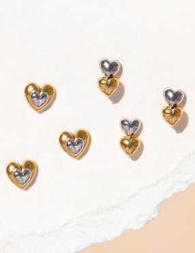 Aretes cortos de corazón Girls Crew Classic 18 K con acabado chapa de oro zirconia cúbica