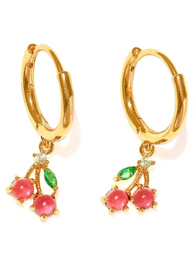 Aretes cortos de cereza Girls Crew Food 18 k con acabado de chapa de oro zirconia cúbica