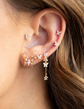 Aretes largos de flor Girls Crew Garden 18 k con acabado chapa de oro zirconia cúbica