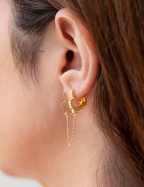 Arete largo de corazón Girls Crew Lover Locked 18 k con acabado chapa de oro zirconica cúbica