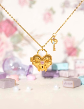Collar con dije Girls Crew Love de baño de oro 18 K