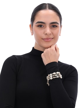 Multi-pulsera Anne Klein Coastal Charms con acabado lustre