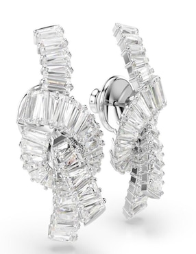 Aretes cuadrados Swarovski con acabado brillante