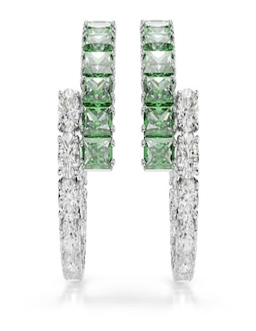 Aretes Swarovski con acabado brillante
