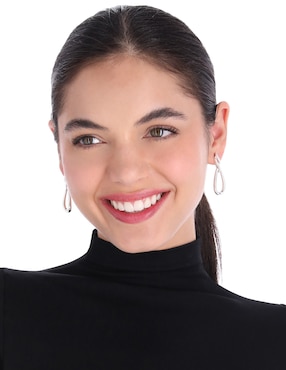 Aretes de llama Napier con acabado plateado