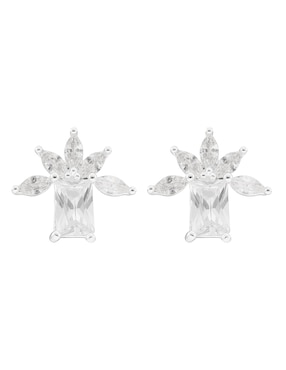 Aretes cortos Napier Social Cz Ears F2 con acabado plateado zirconia