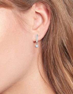 Set de aretes Tommy Hilfiger con acabado brillante cristal