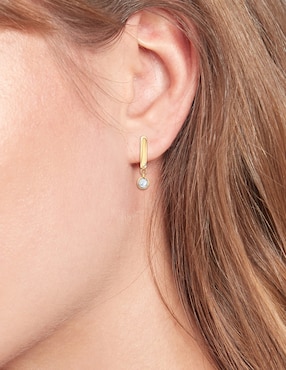 Set de aretes Tommy Hilfiger con acabado brillante cristal
