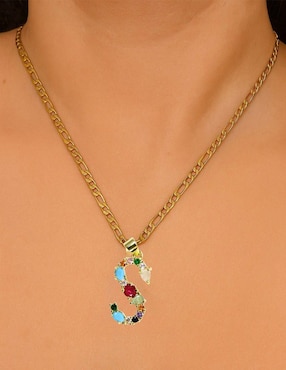 Collar con dije de letras Moon de oro laminado 10 K