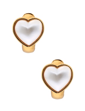 Aretes huggies de corazón Kate Spade con acabado brillante perla de acrílico