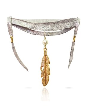Gargantilla de pluma Vangania de baño de oro