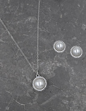 Aretes y collar Arette
