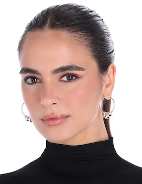 Arracadas Nine West Cyber Silver con acabado brillante