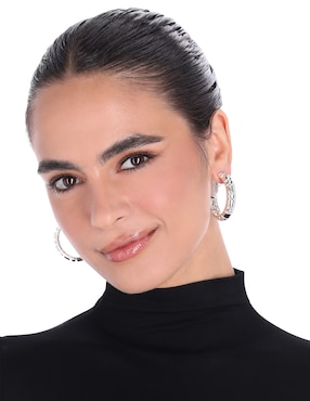 Aretes de aro Nine West Cyber Silver con acabado brillante