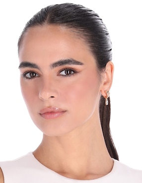 Aretes huggies Nine West Sticks and Stones con acabado brillante
