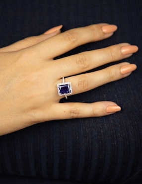 Anillo multi gemas rectangular Natalia Bojalil Luxury P 925 de plata zirconia pavé