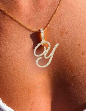 Collar con dije de letra a Moon de oro laminado 10 K