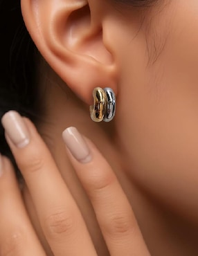 Aretes Aleissi 18 k con acabado chapa de oro