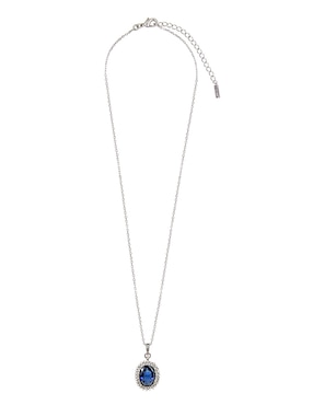 Collar con dije ovalado Carré Oval Pavé
