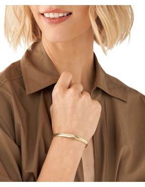 Brazalete Fossil Harlow con acabado