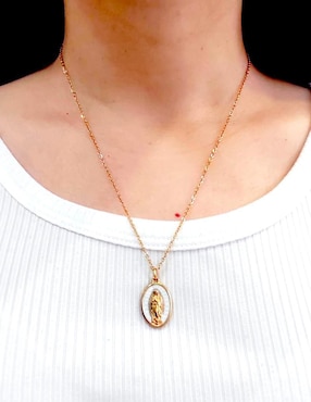 Collar con dije Virgen de Guadalupe Ana Maria Mexico de baño de oro 18 K