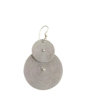 Aretes largos Carana de plata P 925 con acabado martillado