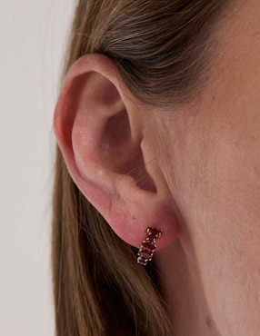Aretes cortos Napier Social clr cz key item ears con acabado brillante