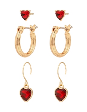 Aretes cortos Napier Love Hearts con acabado brillante