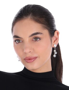 Aretes largos Napier con acabado brillante