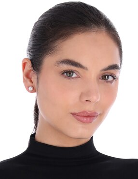 Set de aretes cortos Napier con acabado brillante