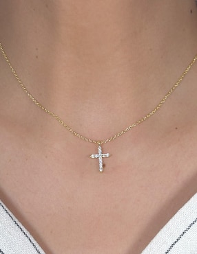Collar con dije de cruz Carmela Mía de baño de oro 14 K