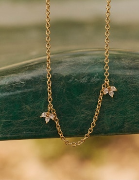 Collar de flor Apodemia Olivia Wild de baño de oro 18 K