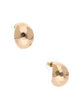Aretes cortos de luna Nine West con acabado brillante