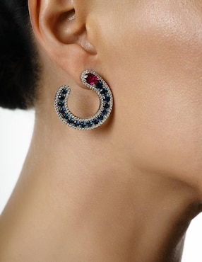 Aretes cortos Gladkova Joyería de plata p 925 con acabado pavé zafiro